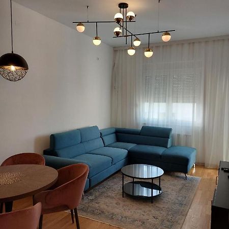 Kej Danube Lux Free Garage Daire Novi Sad Dış mekan fotoğraf
