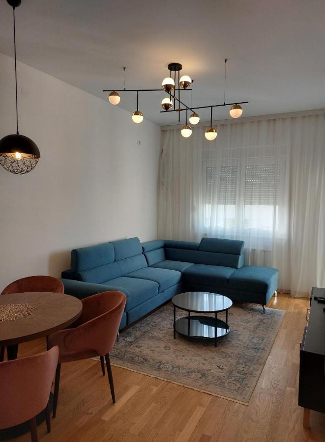 Kej Danube Lux Free Garage Daire Novi Sad Dış mekan fotoğraf