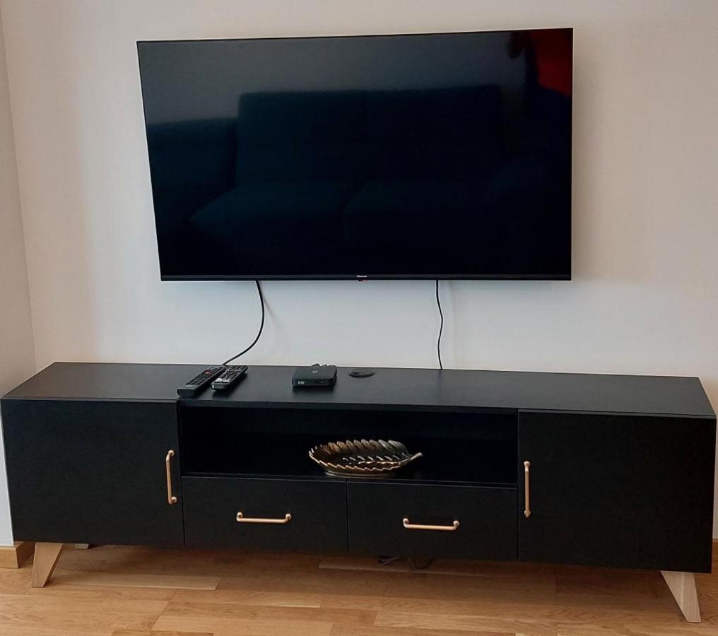 Kej Danube Lux Free Garage Daire Novi Sad Dış mekan fotoğraf